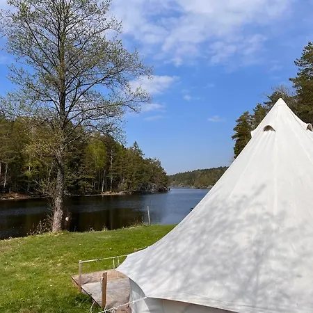 Hommen Gard Glamping Luxury tent Risor