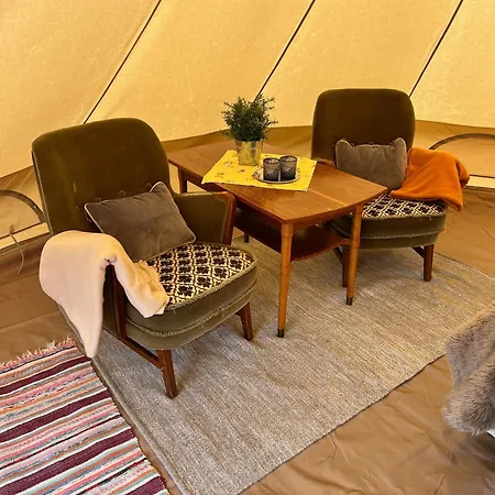 Hommen Gard Glamping Роскошный шатер